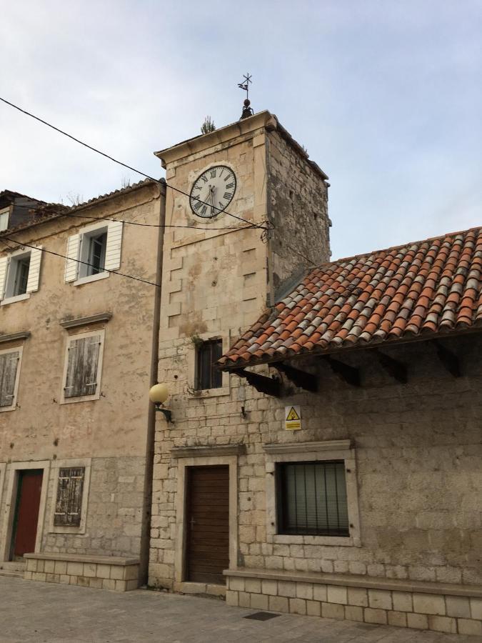 Guesthouse Nina Kaštel Novi 외부 사진